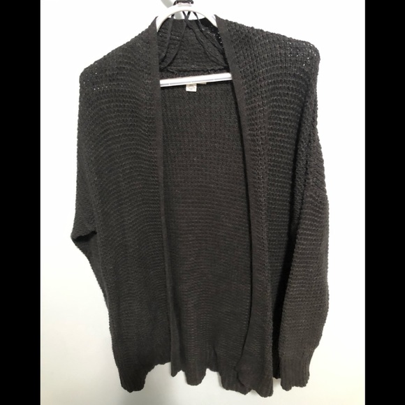 Ladies size XS, American Eagle cable knit sweater, color charcoal gray. - Picture 1 of 1
